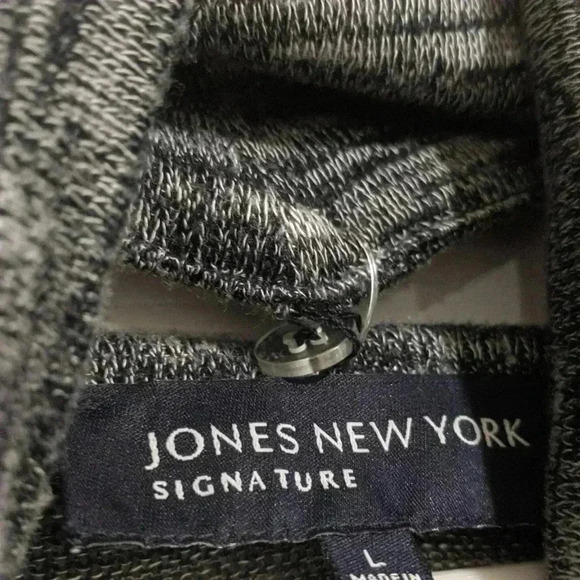 Jones New York Women’s Sweater w/ Scarf Sz. L -NWOT - Picture 5 of 5